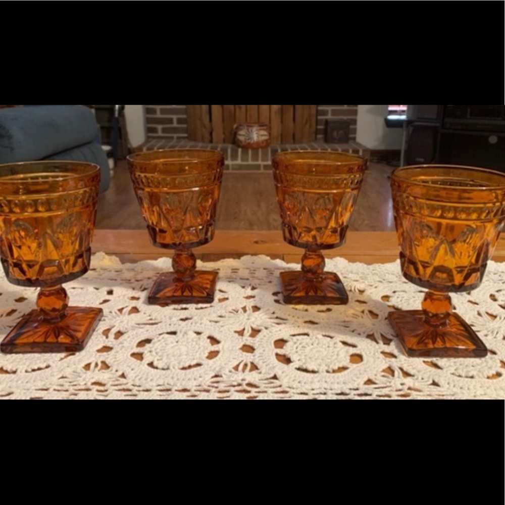 Set of 4 Vintage Park Lane Amber Glass Goblets with Square Bases